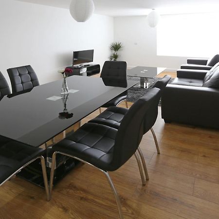 Radalco Apartments Hounslow Buitenkant foto