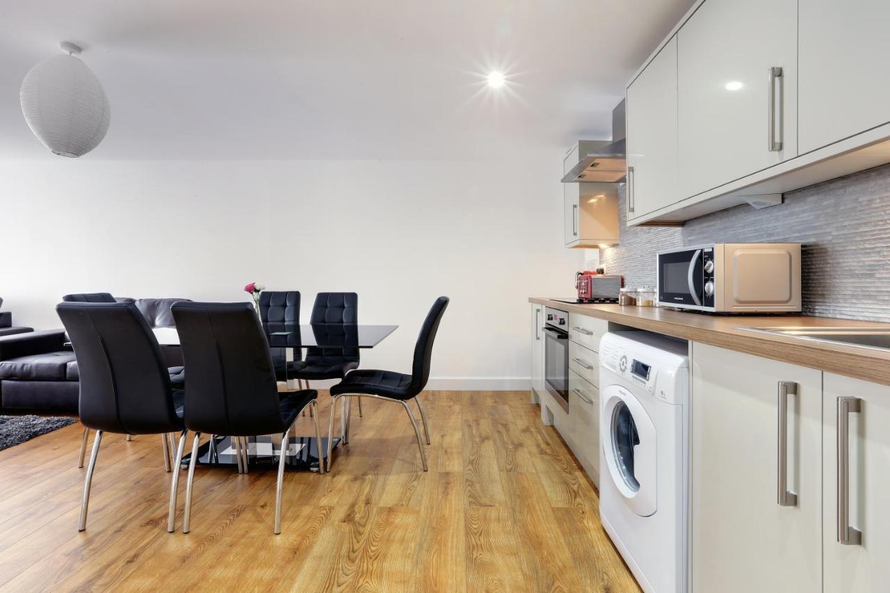 Radalco Apartments Hounslow Buitenkant foto