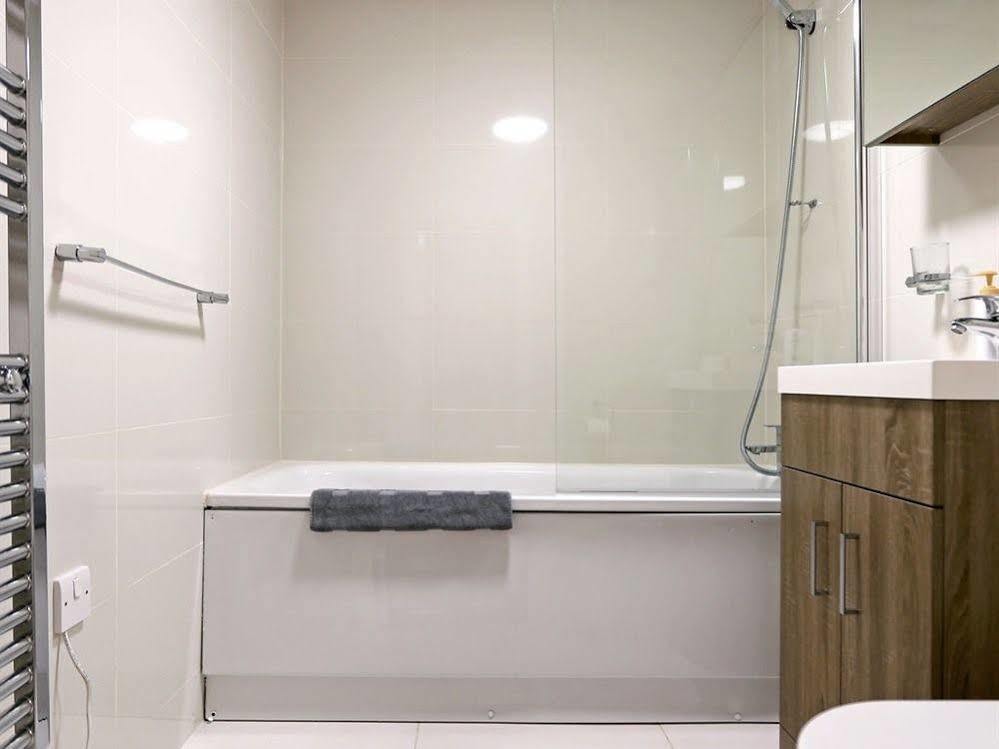 Radalco Apartments Hounslow Buitenkant foto