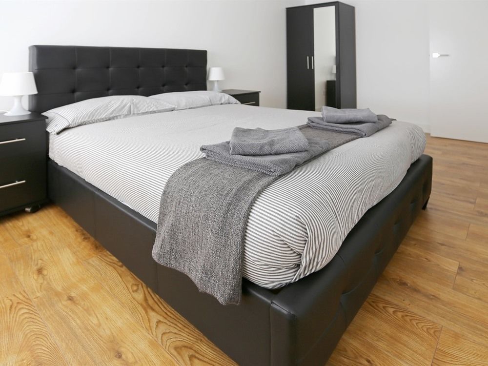 Radalco Apartments Hounslow Buitenkant foto