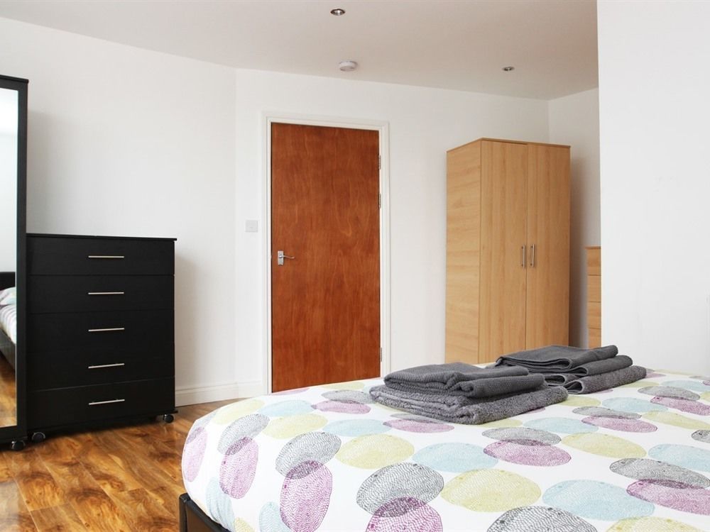 Radalco Apartments Hounslow Buitenkant foto